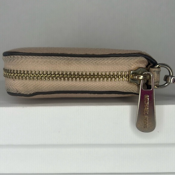 🩷Michael Kors Jet Set Sand Pebbled Leather Long Zip Around Wallet🩷 - Picture 4 of 11